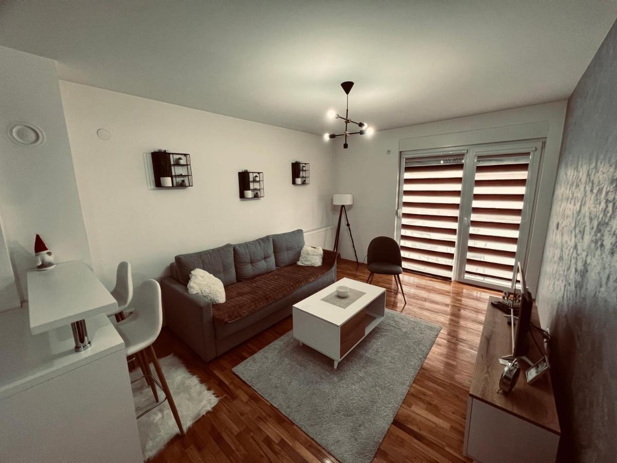 Apartman Lux Вранє Екстер'єр фото