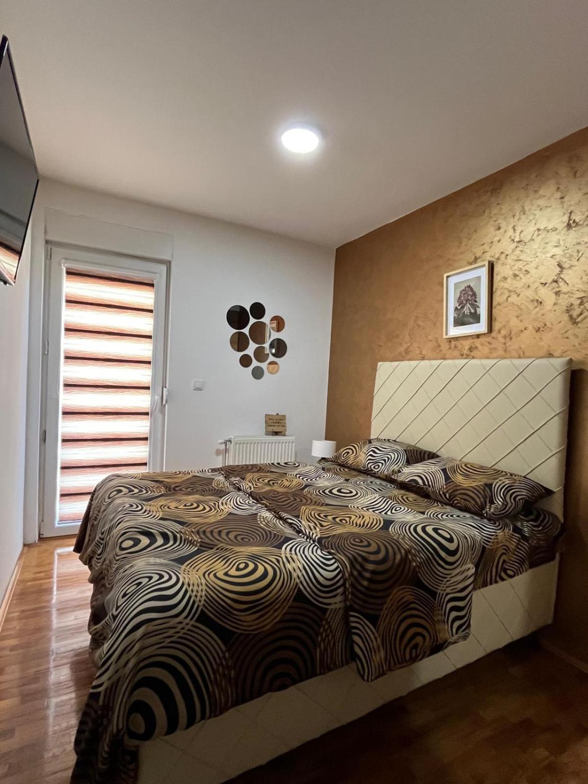 Apartman Lux Вранє Екстер'єр фото